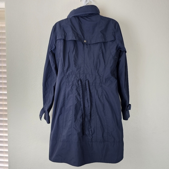 Cole Haan Packable Hooded Rain Jacket - Picture 6 of 15